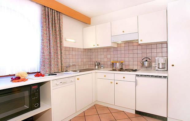 Residence Cesa Callegari Selva di Val Gardena Rum bild
