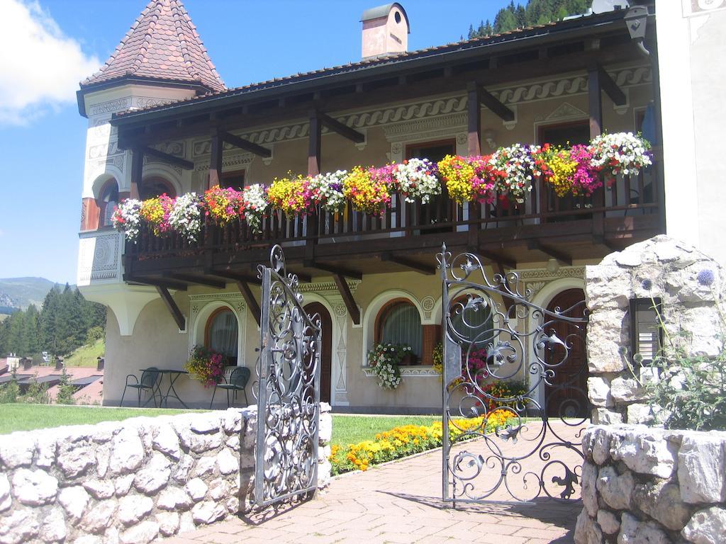 Residence Cesa Callegari Selva di Val Gardena Exteriör bild